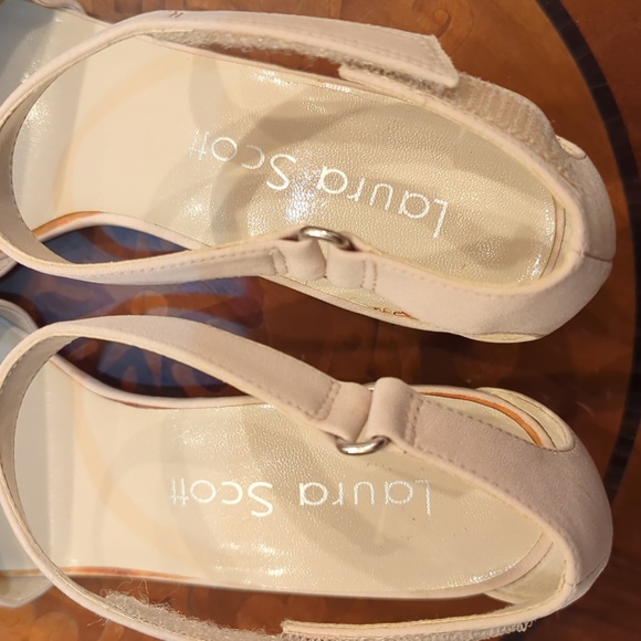 Laura Scott by Marshall's Dress Sandals pair sized 8M Brand New - Picture 6 of 9